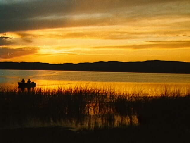 Lake.jpg (23186 bytes)